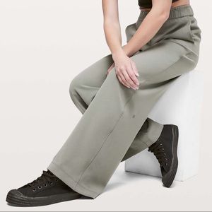 Lululemon On The Fly Wide Leg Grey Sage Size 2